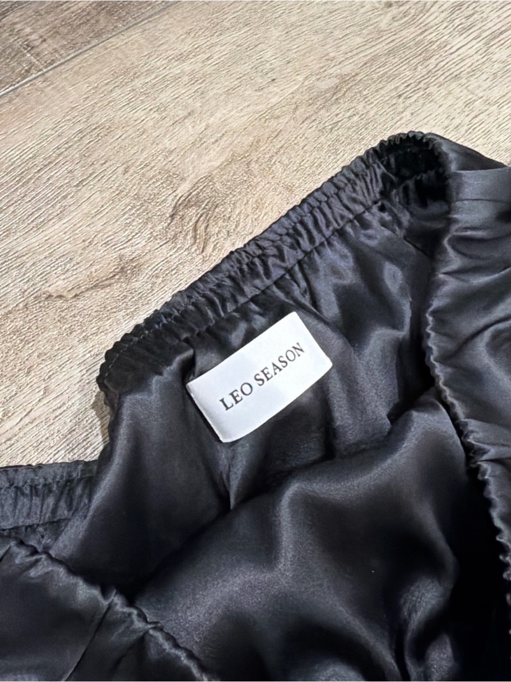 Leo Season Amun silk top in black - Picture 5 of 8